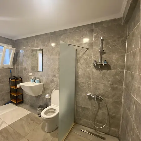 Mert Homes Couette-café 3*